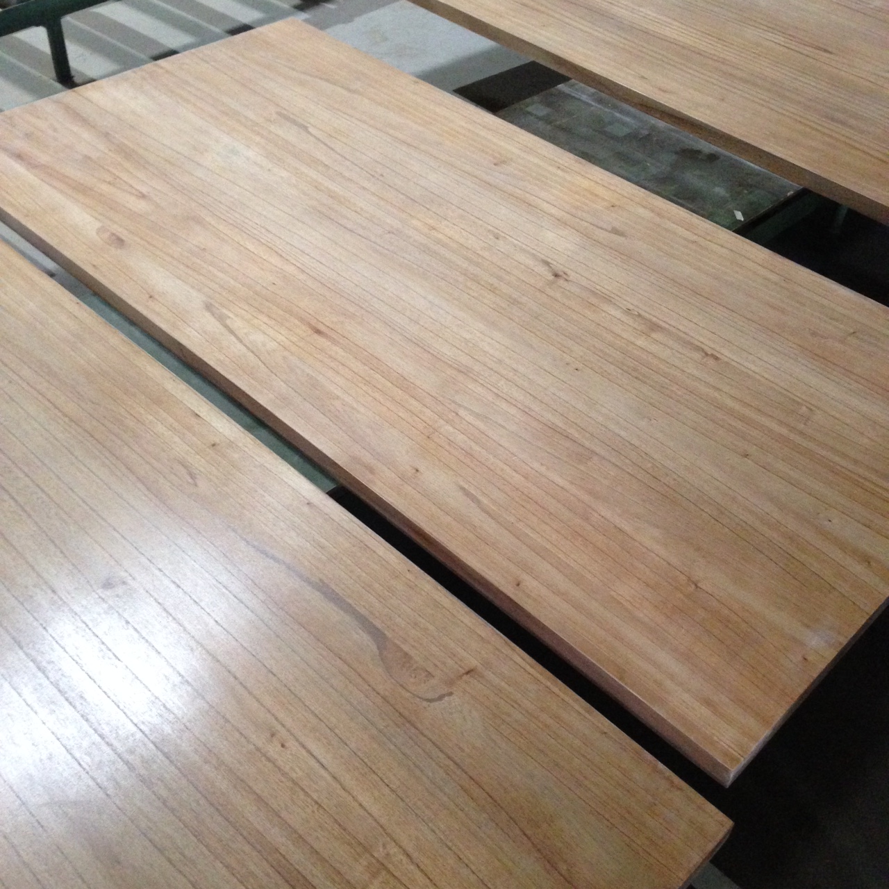 Phân loại chất lượng gỗ ghép xoan tại gỗ ghép TDK Furni